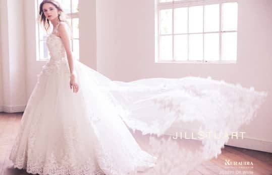 ウエディングドレス